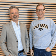 Foto mit Christoph Hüning, Nico Lumma, Erschaffer des KI-Tools GRID